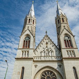 Biserica Romano-Catolică „Preasfânta Inimă a lui Isus”